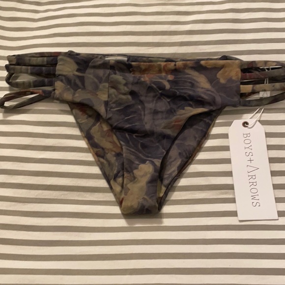 Boys+arrows shifty Sherman - Picture 3 of 5